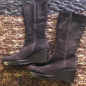 Brown boots